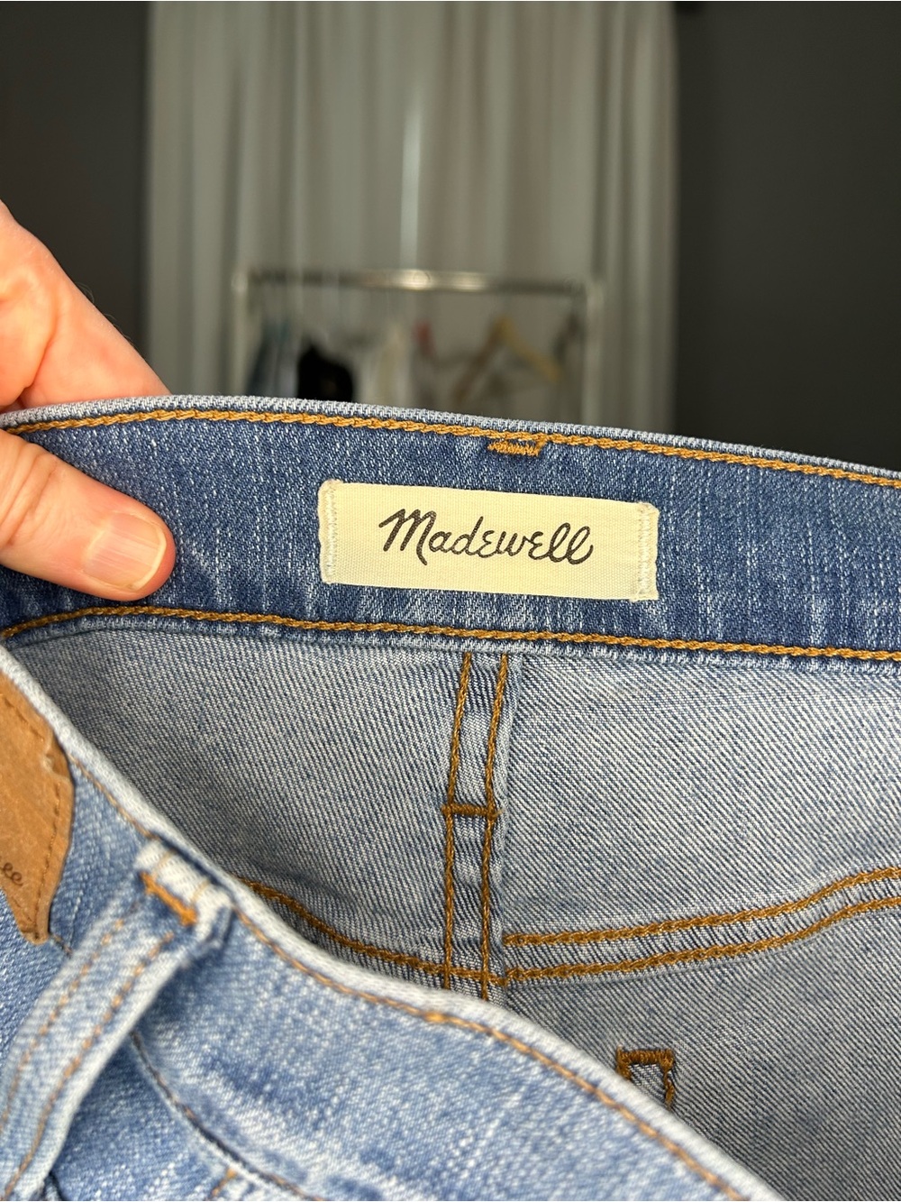 🧺MADEWELL The Perfect Vintage Jean Size 28 Distressed Straight Leg Raw Hem M9244 - Picture 4 of 9